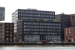 Amsterdam 9 mei 2018 
Xelly Cabau v Kasbergen heeft  appartement 
in dit gebouw aan het IJ in Amsterdam.