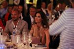 Utrecht 2 juni 2018
Gala van Wesley Sneijder in Hoptel v d Valk. Wesley kreeg een belangrijke onderscheiding van de gemeente Utrecht buit bhanden van Burgemeester Jan v Zanen. Yolanthe Sneijder Cabau v Kasbergen feliciteerde hem.