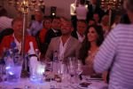 Utrecht 2 juni 2018
Gala van Wesley Sneijder in Hoptel v d Valk. Wesley kreeg een belangrijke onderscheiding van de gemeente Utrecht buit bhanden van Burgemeester Jan v Zanen. Yolanthe Sneijder Cabau v Kasbergen feliciteerde hem.