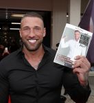Amsterdam 21 mei 2019
Presentatie boek Alex Maas uitgegeven door Fajah Lourens.