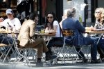 Amsterdam 23 mei 2019
Amanda Balk met haar (ex) man op terras in Amsterdam zuid.