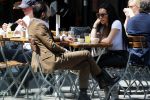Amsterdam 23 mei 2019
Amanda Balk met haar (ex) man op terras in Amsterdam zuid.