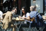Amsterdam 23 mei 2019
Amanda Balk met haar (ex) man op terras in Amsterdam zuid.