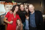 Amsterdam 29 mei 2019
10 jaar magazine Helden geporesnteerd bij Gassan Diamonds.
Frits en Barbara Barend praten met inge de Bruijn Ronald Koeman en Giovanni Bronkhorst. Barbara was er met partner en hun kinderen