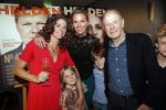 Amsterdam 29 mei 2019
10 jaar magazine Helden geporesnteerd bij Gassan Diamonds.
Frits en Barbara Barend praten met inge de Bruijn Ronald Koeman en Giovanni Bronkhorst. Barbara was er met partner en hun kinderen