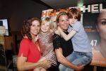 Amsterdam 29 mei 2019
10 jaar magazine Helden geporesnteerd bij Gassan Diamonds.
Frits en Barbara Barend praten met inge de Bruijn Ronald Koeman en Giovanni Bronkhorst. Barbara was er met partner en hun kinderen