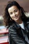 Amsterdam 28 mei 2019
Birgit Schuurman arriveert op een jetski bij cafe de waterkant om daar een gids van Liptonice uit te reiken aan eigenaar van de waterkant.