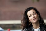 Amsterdam 28 mei 2019
Birgit Schuurman arriveert op een jetski bij cafe de waterkant om daar een gids van Liptonice uit te reiken aan eigenaar van de waterkant.