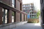 Amsterdam 27 mei 2019
Achter het appartement van Caroline Tensen wordt een nieuw complex gebouwd.