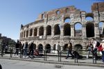 Rome mei 2019
Prinses Christina woont tegenwoordig in een appartement/penthouse in Rome.
Er zitten verschillende leuke winkeltjes in de buurt. Ook het collosseum ligt bij haar om de hoek.