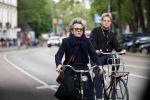 Amsterdam 25 mei 2019
Connie Palmen op de fiets in Amsterdam.