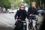 Amsterdam 25 mei 2019
Connie Palmen op de fiets in Amsterdam.