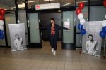 Schiphol  19 mei 2019
Vele fans wachten Duncan Laurence op nadat hij op schiphol is geland . De avond ervoor heeft hij het songfestival gewonnen in israel