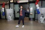 Schiphol  19 mei 2019
Vele fans wachten Duncan Laurence op nadat hij op schiphol is geland . De avond ervoor heeft hij het songfestival gewonnen in israel