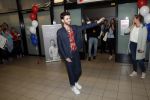 Schiphol  19 mei 2019
Vele fans wachten Duncan Laurence op nadat hij op schiphol is geland . De avond ervoor heeft hij het songfestival gewonnen in israel