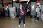 Schiphol  19 mei 2019
Vele fans wachten Duncan Laurence op nadat hij op schiphol is geland . De avond ervoor heeft hij het songfestival gewonnen in israel