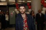 Schiphol  19 mei 2019
Vele fans wachten Duncan Laurence op nadat hij op schiphol is geland . De avond ervoor heeft hij het songfestival gewonnen in israel