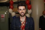 Schiphol  19 mei 2019
Vele fans wachten Duncan Laurence op nadat hij op schiphol is geland . De avond ervoor heeft hij het songfestival gewonnen in israel