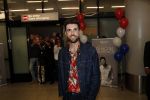 Schiphol  19 mei 2019
Vele fans wachten Duncan Laurence op nadat hij op schiphol is geland . De avond ervoor heeft hij het songfestival gewonnen in israel