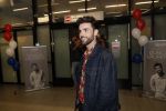 Schiphol  19 mei 2019
Vele fans wachten Duncan Laurence op nadat hij op schiphol is geland . De avond ervoor heeft hij het songfestival gewonnen in israel