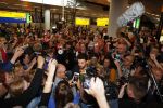 Schiphol  19 mei 2019
Vele fans wachten Duncan Laurence op nadat hij op schiphol is geland . De avond ervoor heeft hij het songfestival gewonnen in israel