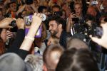 Schiphol  19 mei 2019
Vele fans wachten Duncan Laurence op nadat hij op schiphol is geland . De avond ervoor heeft hij het songfestival gewonnen in israel