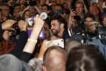 Schiphol  19 mei 2019
Vele fans wachten Duncan Laurence op nadat hij op schiphol is geland . De avond ervoor heeft hij het songfestival gewonnen in israel