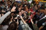 Schiphol  19 mei 2019
Vele fans wachten Duncan Laurence op nadat hij op schiphol is geland . De avond ervoor heeft hij het songfestival gewonnen in israel