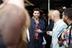 Schiphol  19 mei 2019
Vele fans wachten Duncan Laurence op nadat hij op schiphol is geland . De avond ervoor heeft hij het songfestival gewonnen in israel