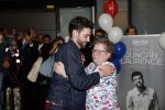 Schiphol  19 mei 2019
Vele fans wachten Duncan Laurence op nadat hij op schiphol is geland . De avond ervoor heeft hij het songfestival gewonnen in israel. Duncan met zijn oma
