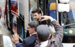 Amsterdam 19 mei 2019
Duncan laurence en zijn vriend Gerco Derksen  komen met bus aan bij westergasfabriek voor programma Jeroen Pauw.