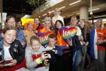 Schiphol  19 mei 2019
Vele fans wachten Duncan Laurence op nadat hij op schiphol is geland . De avond ervoor heeft hij het songfestival gewonnen in israel
