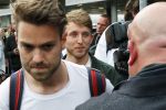 Schiphol  19 mei 2019
Vele fans wachten Duncan Laurence op nadat hij op schiphol is geland . De avond ervoor heeft hij het songfestival gewonnen in israel