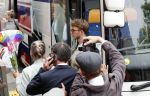 Amsterdam 19 mei 2019
Duncan laurence en zijn vriend Gerco Derksen  komen met bus aan bij westergasfabriek voor programma Jeroen Pauw.