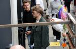 Amsterdam 19 mei 2019
Duncan laurence en zijn vriend Gerco Derksen  komen met bus aan bij westergasfabriek voor programma Jeroen Pauw.