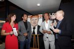 Amsterdam 29 mei 2019
10 jaar magazine Helden geporesnteerd bij Gassan Diamonds.
Frits en Barbara Barend praten met inge de Bruijn Ronald Koeman en Giovanni Bronkhorst. Giovanni kwam met zijn vrouiw zoon en vader en moeder