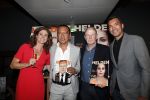 Amsterdam 29 mei 2019
10 jaar magazine Helden geporesnteerd bij Gassan Diamonds.
Frits en Barbara Barend praten met inge de Bruijn Ronald Koeman en Giovanni Bronkhorst. Giovanni kwam met zijn vrouiw zoon en vader en moeder