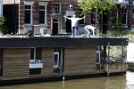 Amsterdam 22 mei 2019
Hans v d Togt is zijn woonark / woonboot compleet aan het verbouwen.