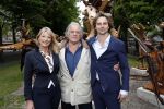 Amsterdam 17 mei 2019
Opening Art Zuid door Jan des Bouvrie. De zoon van Jan Cremer , ivan Cremer had ook een heel mooi kunstwerk gemaakt. jan kwam met zijn vrouw Babette