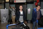 Schiphol  19 mei 2019
Vele fans wachten Duncan Laurence op nadat hij op schiphol is geland . De avond ervoor heeft hij het songfestival gewonnen in israel. Jaap Hilhorst en Koos v Plateringen