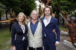 Amsterdam 17 mei 2019
Opening Art Zuid door Jan des Bouvrie. De zoon van Jan Cremer , ivan Cremer had ook een heel mooi kunstwerk gemaakt. jan kwam met zijn vrouw Babette