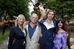 Amsterdam 17 mei 2019
Opening Art Zuid door Jan des Bouvrie. De zoon van Jan Cremer , ivan Cremer had ook een heel mooi kunstwerk gemaakt. jan kwam met zijn vrouw Babette