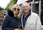 Amsterdam 17 mei 2019
Opening Art Zuid door Jan des Bouvrie. De zoon van Jan Cremer , ivan Cremer had ook een heel mooi kunstwerk gemaakt. jan kwam met zijn vrouw Babette
