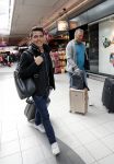 Schiphol  19 mei 2019
Vele fans wachten Duncan Laurence op nadat hij op schiphol is geland . De avond ervoor heeft hij het songfestival gewonnen in israel. Jan Smit met ome Cor