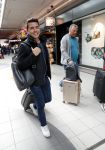 Schiphol  19 mei 2019
Vele fans wachten Duncan Laurence op nadat hij op schiphol is geland . De avond ervoor heeft hij het songfestival gewonnen in israel. Jan Smit met ome Cor