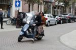 Amsterdam 17 mei 2019
Jelle Feenstra met zijn moeder op vespa scooter.