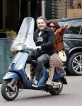 Amsterdam 17 mei 2019
Jelle Feenstra met zijn moeder op vespa scooter.