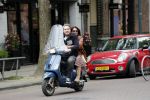 Amsterdam 17 mei 2019
Jelle Feenstra met zijn moeder op vespa scooter.