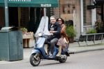 Amsterdam 17 mei 2019
Jelle Feenstra met zijn moeder op vespa scooter.
