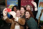Noordwijk 13 mei 2019
Presentatie musicals REP Rick Engelkes Productions bij strandtent Bries. Joep Onderdelinden met Anouk v Nes Joanne Telesford Sandra Mattie en Rian Gerritsen